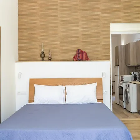 Zefyros Apartment